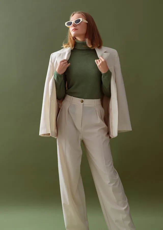 Demoprodukt - Casual White & Green Suit