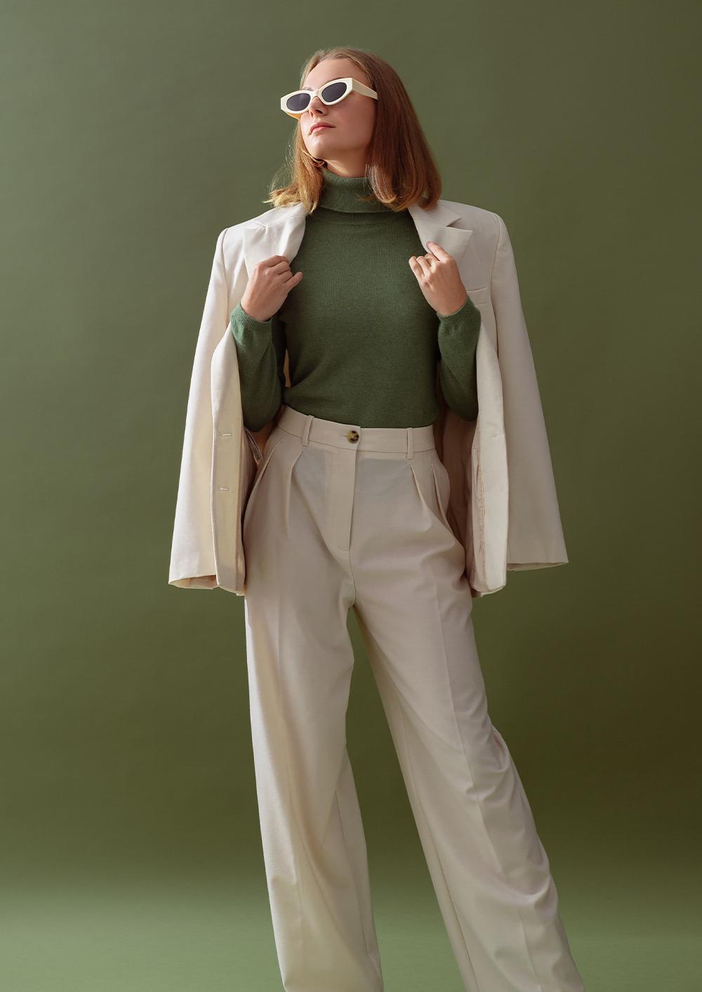 Demoprodukt - Casual White & Green Suit